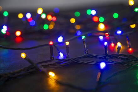 Reťaz MagicHome Vianoce Errai, 320 LED multicolor, 8 funkcií, 230 V, 50Hz, IP44, exteriér, napájací