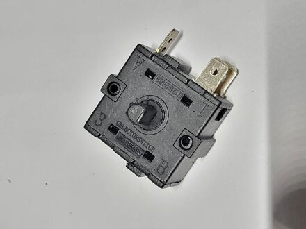 Vypínač SH-18 diel 1