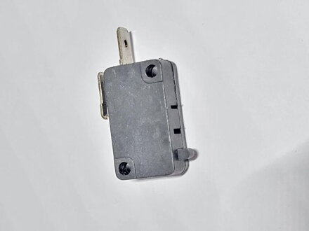 Vypínač PTC-1510 diel 18