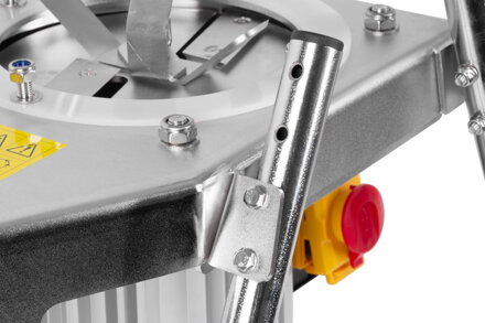 Drvič Strend Pro EFC-1, na ovocie, 1100 W, 15 lit., 400 kg/hod., 55x55x104 cm Drvič Strend Pro EFC-1, na ovocie, 1100 W, 15 lit., 400 kg/hod., 55x55x104 cm
