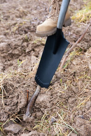Rýľ Strend Pro Premium RedShark, úzky, drenážny, so sklolaminátovou násadou D 1280 mm