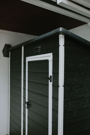 Domček Keter ESSENTIAL 6x4, tmavo-sivý, záhradný, 112x184x195 cm