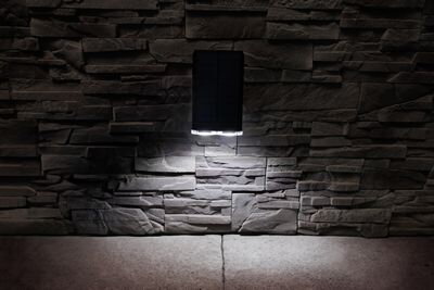 Svietidlo Strend Pro, solárne, LED, na stenu/zem, 16x10x27 cm