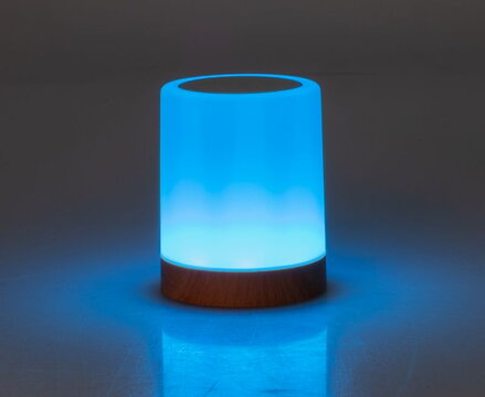Lampa Strend Pro, stolná, stmievateľná, USB, voľba intenzity a farby svetla, RGB, s hákom na zavesenie Lampa Strend Pro, stolná, stmievateľná, USB, voľba intenzity a farby svetla, RGB, s hákom na zavesenie