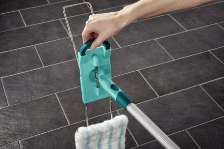 Mop LEIFHEIT 55045 PROFI MicroDuo, s hliníkovou tyčou