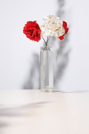 Kvet MagicHome Vianoce, ruža, červená, 17 cm, veľkosť kvetu: 9 cm Kvet MagicHome Vianoce, ruža, červená, 17 cm, veľkosť kvetu: 9 cm